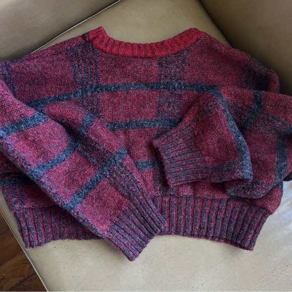 Vintage Wool Red and Gray Checkered Cropped Crop Sweater - Picture 2 of 4